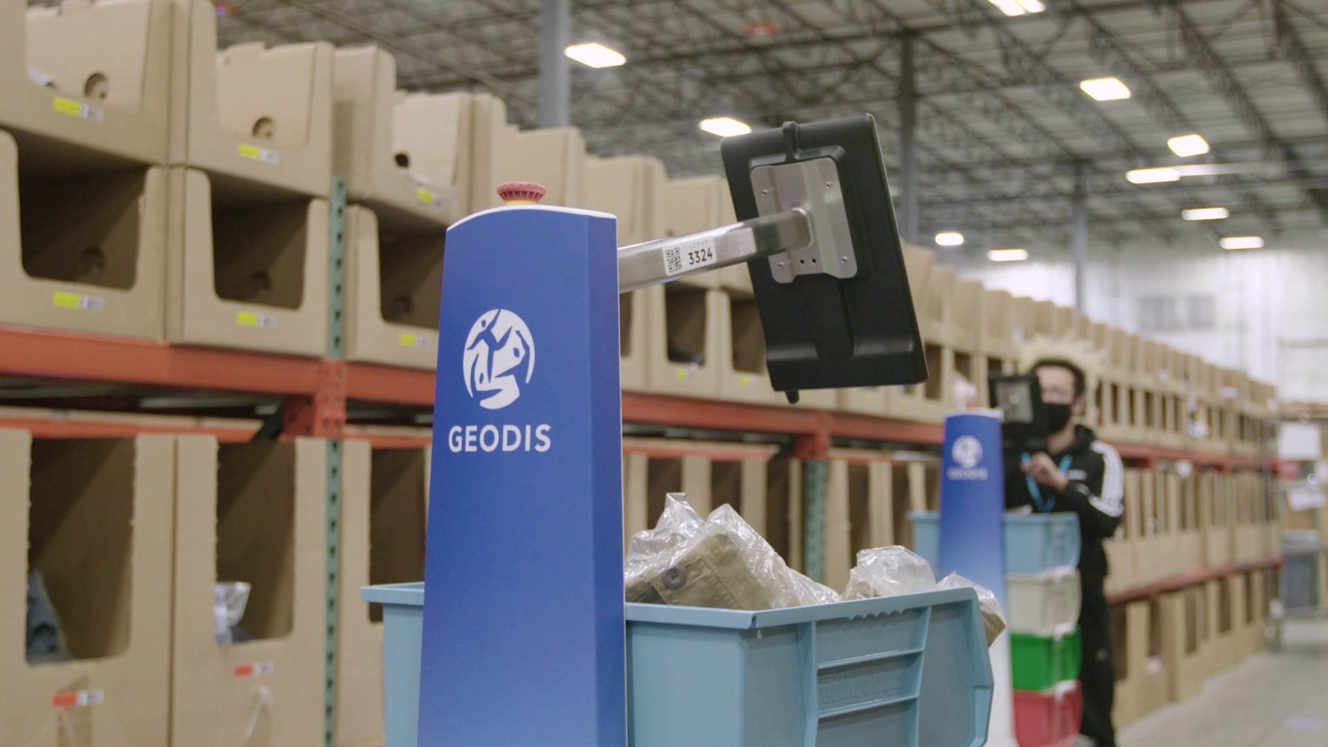 GEODIS Signs Expanded Agreement with Locus Robotics to Deploy 1,000